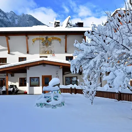Haus Ban Broesign Holiday home Umhausen