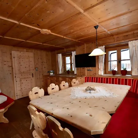 Holiday home Haus Ban Broesign *