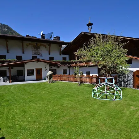 Haus Ban Broesign Holiday home Umhausen
