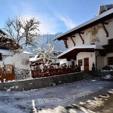 Haus Ban Broesign Holiday home Umhausen